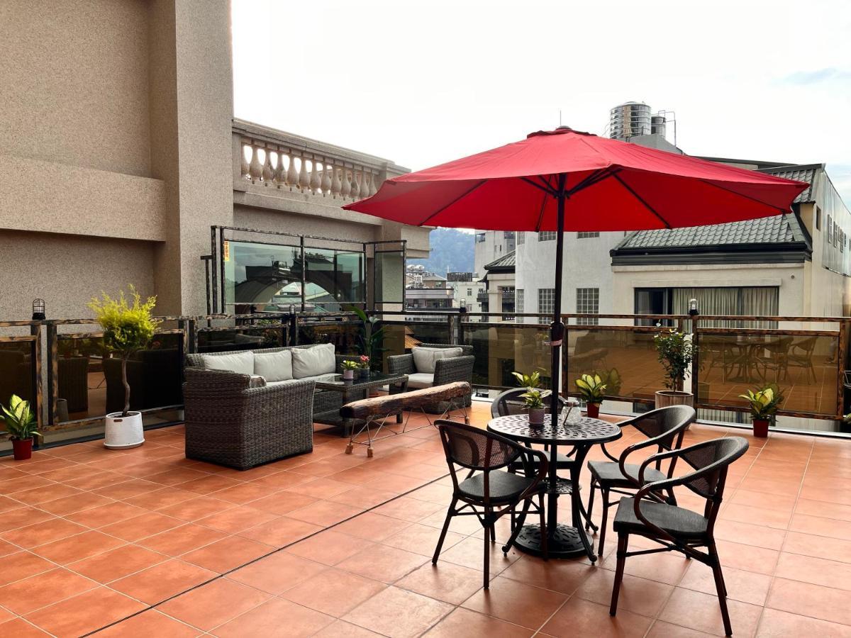 Yong Guan Bed & Breakfast Yuchi Exterior photo